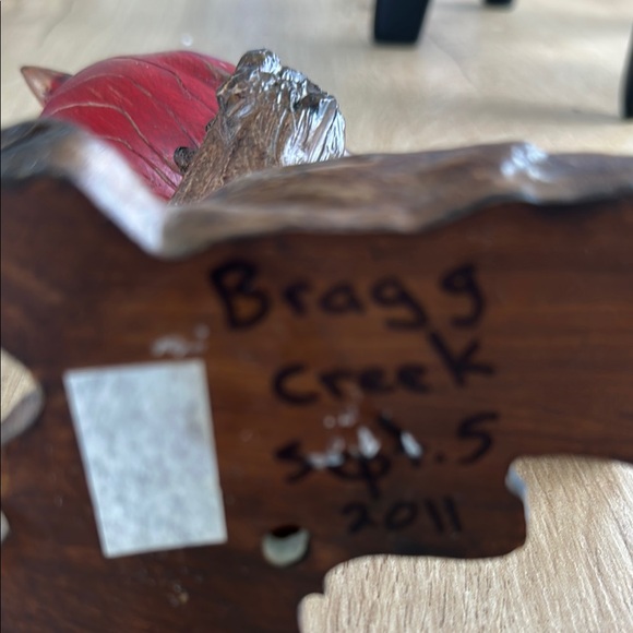 Elegant Red Bird Figurine - Picture 5 of 5